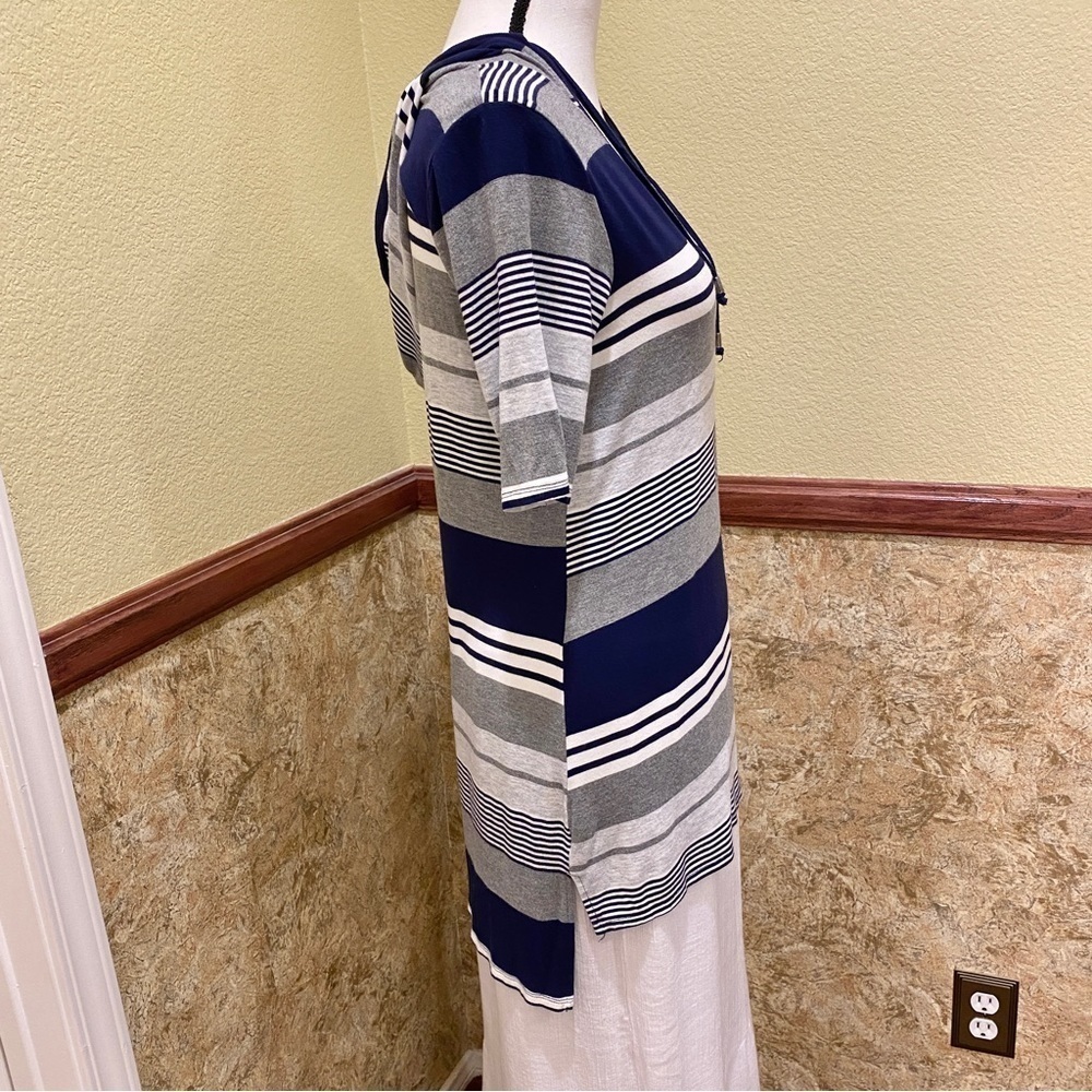Cable & Gauge Hooded Top Navy Gray White Striped Size Medium Hoodie Short Sleeve - Picture 2 of 8